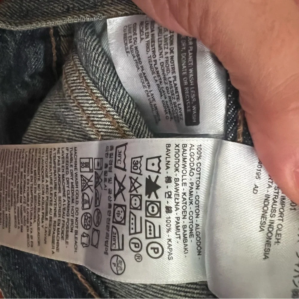 Men’s original fit 501 button fly jeans